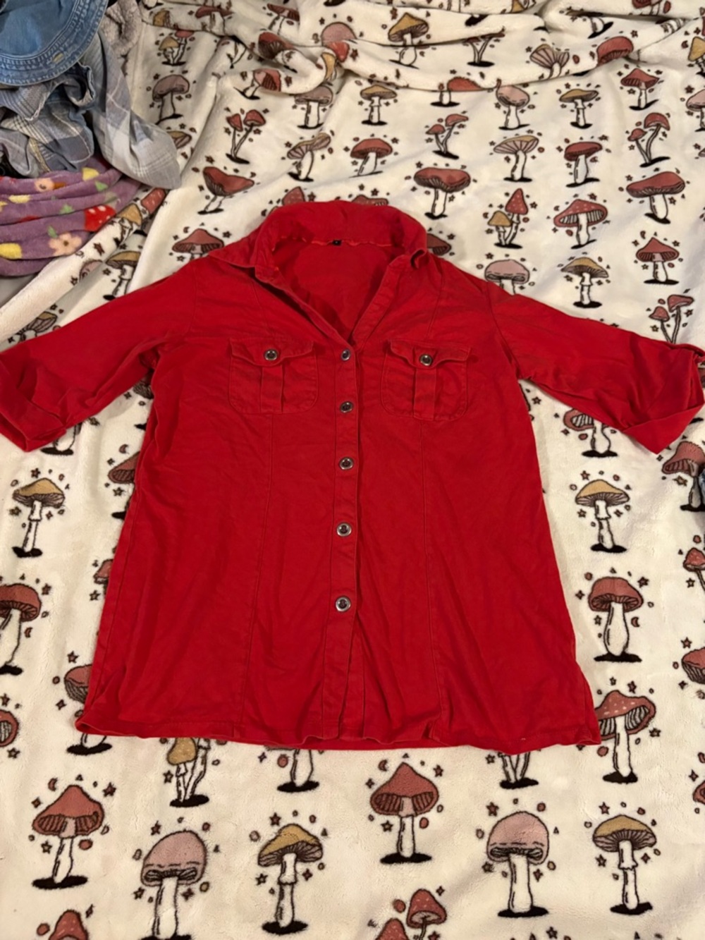 Red Half Sleeve Button-Up Shirt with Chest Pockets Size Small